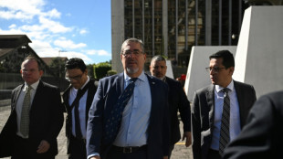 Corte constitucional da Guatemala ordena 'garantir' posse de Ar&eacute;valo