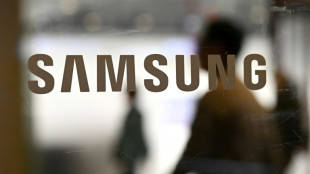 Seoul dives on tough day for Asia as Samsung fails to ease tech woes
