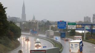 Alsace: op&eacute;ration escargot des routiers contre un projet de taxe poids lourds