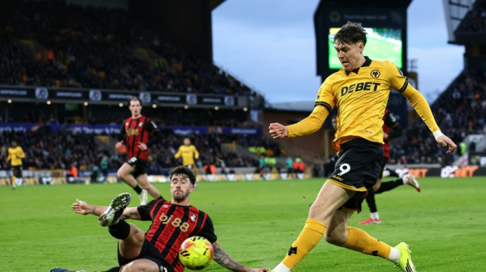 Crystal Palace contrata atacante noruegu&ecirc;s Larsen em 'transfer&ecirc;ncia recorde' para o clube