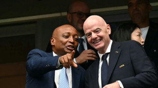 Fifa: le sort d'Infantino doit &ecirc;tre scell&eacute; par les urnes, insiste le patron de la CAF