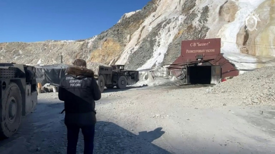 Russie : "situation difficile" pour les 13 mineurs coinc&eacute;s sous terre depuis plus de 48 heures