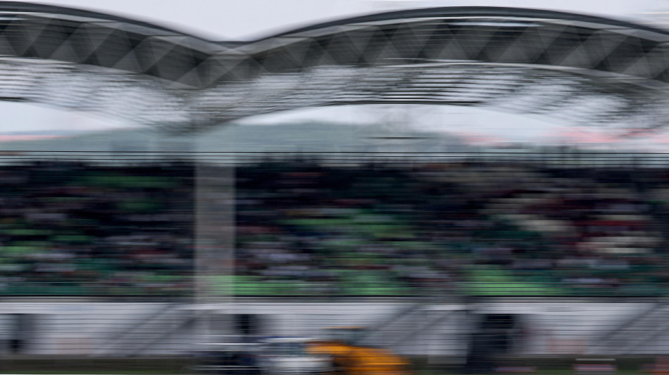 Gp Bahrain: giro di formazione al via alle 15.40
