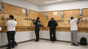 Trump quer tirar isen&ccedil;&atilde;o fiscal de escolas dos EUA orientadas por motivos "raciais"