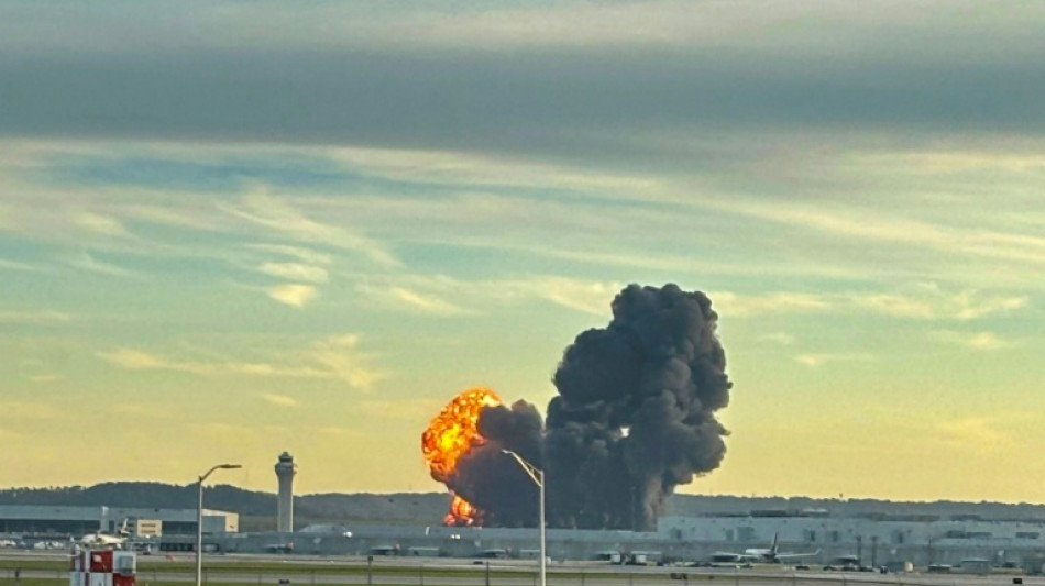 UPS e FedEx suspendem voos de avi&otilde;es de carga MD-11 ap&oacute;s acidente