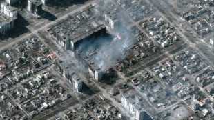 'Hellscape' in Mariupol where 100,000 trapped 
