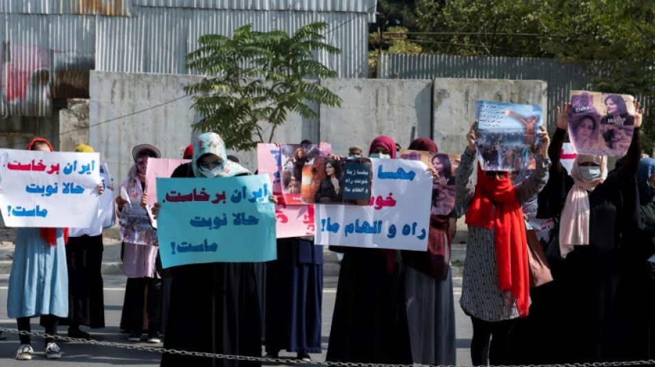Taliban stoppen Solidarit&auml;tsdemo afghanischer Frauen f&uuml;r Iran-Proteste gewaltsam