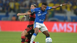 Flamengo e Cruzeiro empatam no Mineir&atilde;o (1-1) na ida das oitavas da Libertadores