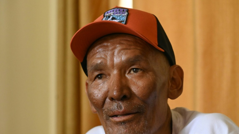 Un monta&ntilde;ista nepal&iacute; relata c&oacute;mo sobrevivi&oacute; una semana perdido en el Everest