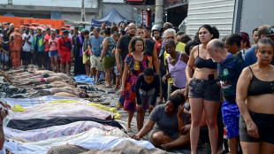 'Degolaram meu filho', diz m&atilde;e de jovem morto em opera&ccedil;&atilde;o policial no Rio