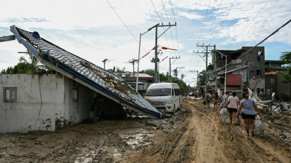 El tif&oacute;n Kalmaegi deja m&aacute;s de 140 muertos en Filipinas y avanza hacia Vietnam