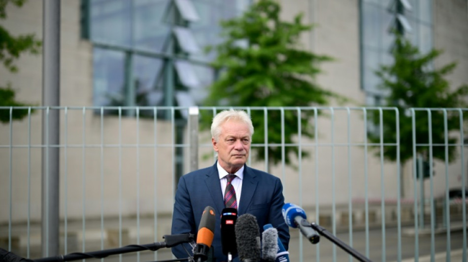 Vogelgrippe breitet sich "sehr schnell" aus - Minister ruft zu Schutzma&szlig;nahmen auf