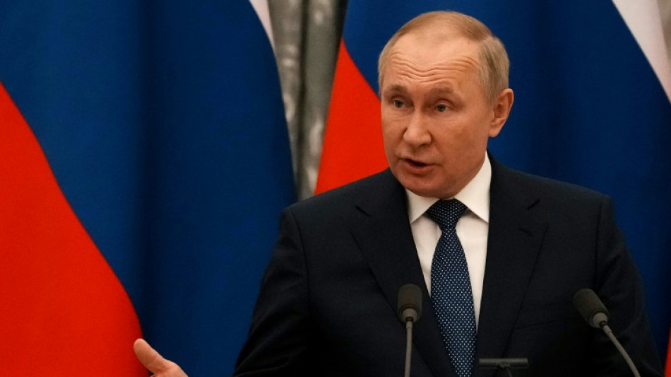 Macron in Kyiv says no 'escalation' from Putin 