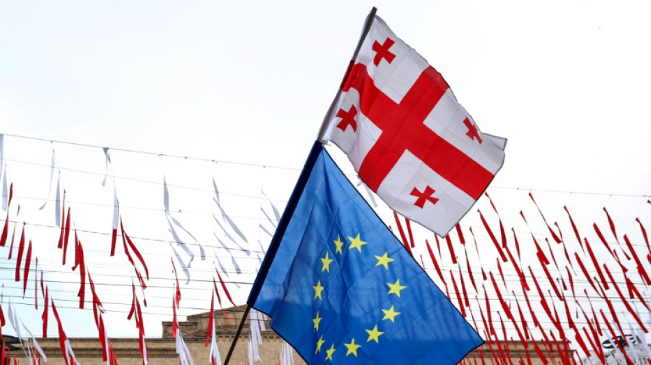 G&eacute;orgie: des l&eacute;gislatives &agrave; valeur de "r&eacute;f&eacute;rendum" entre l'Europe et la Russie