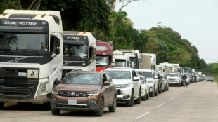 Bol&iacute;via em crise eleger&aacute; presidente entre dois candidatos de direita