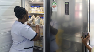 &Uacute;nico banco de leite materno do Qu&ecirc;nia salva beb&ecirc;s prematuros