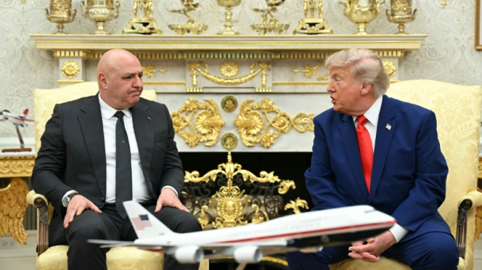 Trump promete ajudar L&iacute;bano a alcan&ccedil;ar a paz com Israel