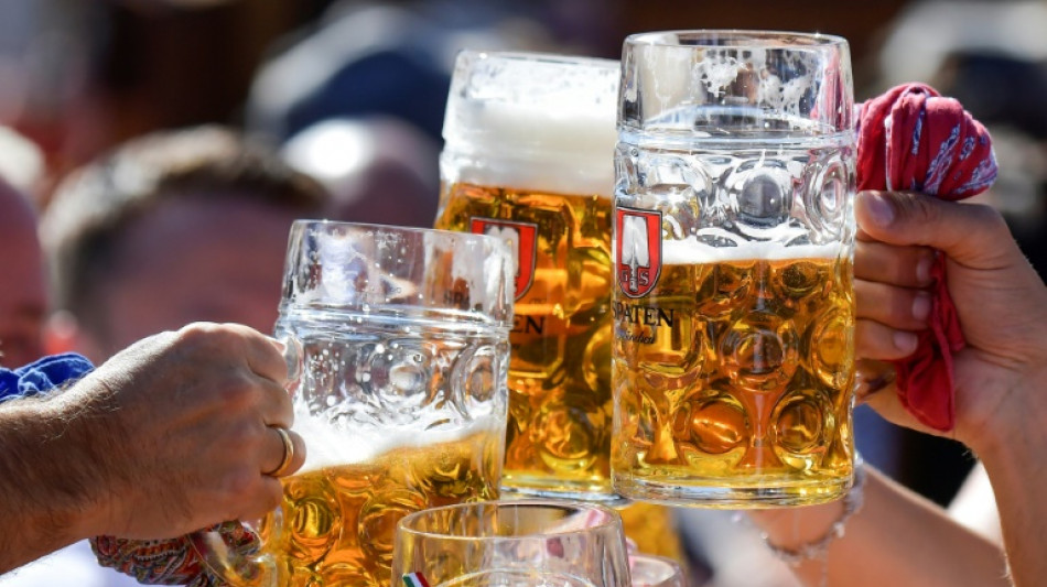 Aus f&uuml;r beliebte Kneipentouren: Prag verbietet organisierte n&auml;chtliche Trinkgelage