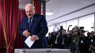 Pr&eacute;sidentielle au B&eacute;larus: Loukachenko, aux portes d'un septi&egrave;me mandat 