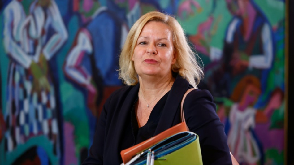 Faeser sieht keine konkrete Gef&auml;hrdung durch Islamisten