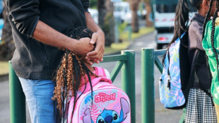 &Agrave; La R&eacute;union, la seconde main s'impose face au co&ucirc;t de la rentr&eacute;e scolaire