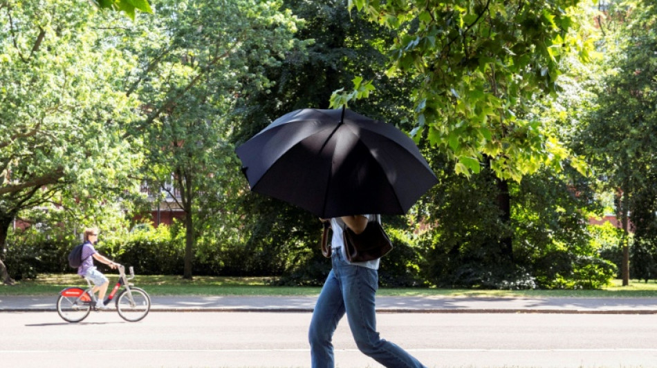 Schools plan to close as UK braces for record-breaking heatwave