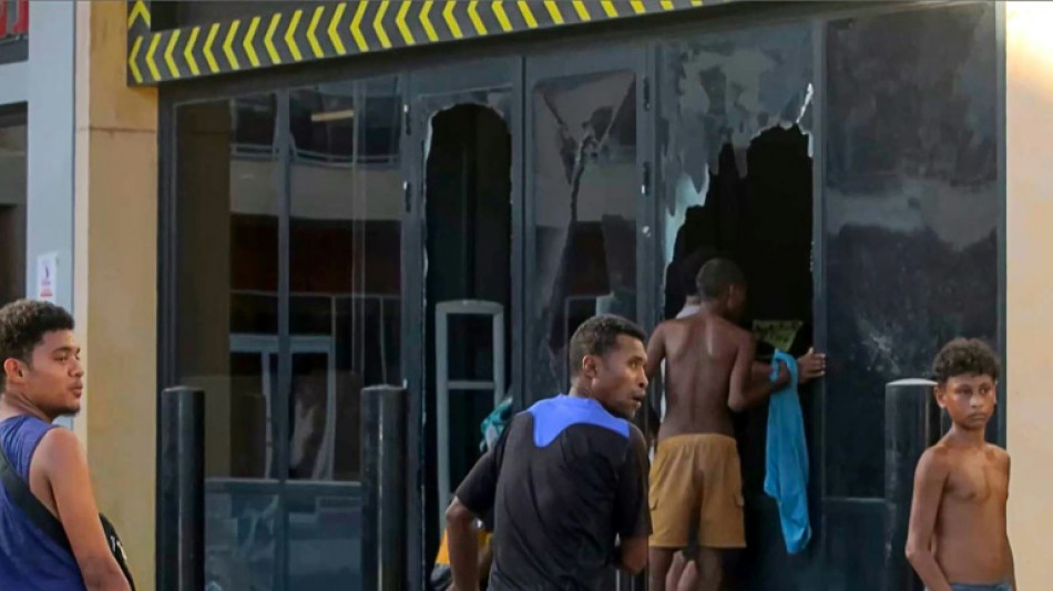Papua Nova Guin&eacute; declara estado de emerg&ecirc;ncia ap&oacute;s dist&uacute;rbios mortais