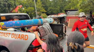 M&aacute;s de 150.000 evacuados en Filipinas ante la llegada de un tif&oacute;n