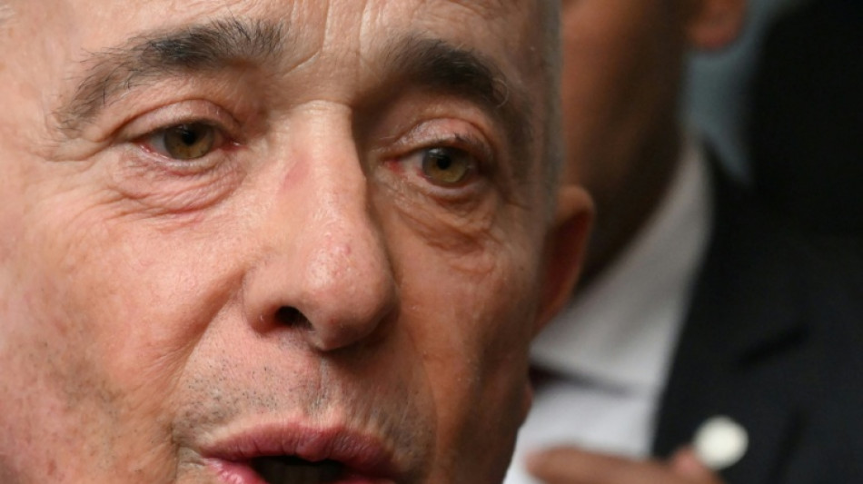 Condenan a un exabogado de &Aacute;lvaro Uribe a siete a&ntilde;os de prisi&oacute;n domiciliaria por soborno en Colombia