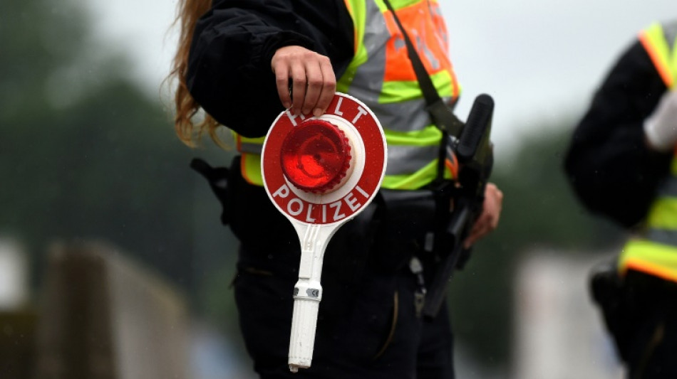 Drei 16-J&auml;hrige rasen auf Flucht vor Polizei mit gestohlenem Auto durch M&uuml;nster