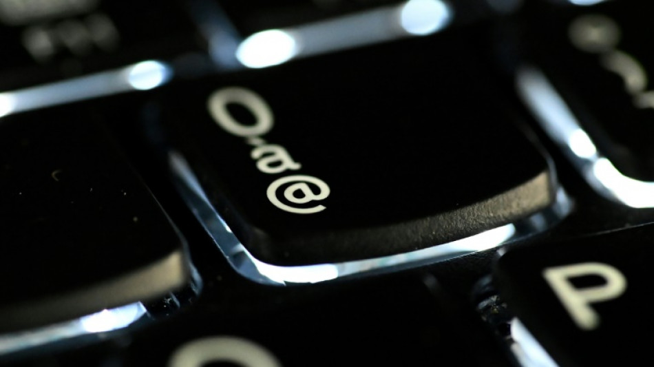 Verivox: Von 581 Beh&ouml;rdendienstleistungen aktuell 81 komplett online nutzbar