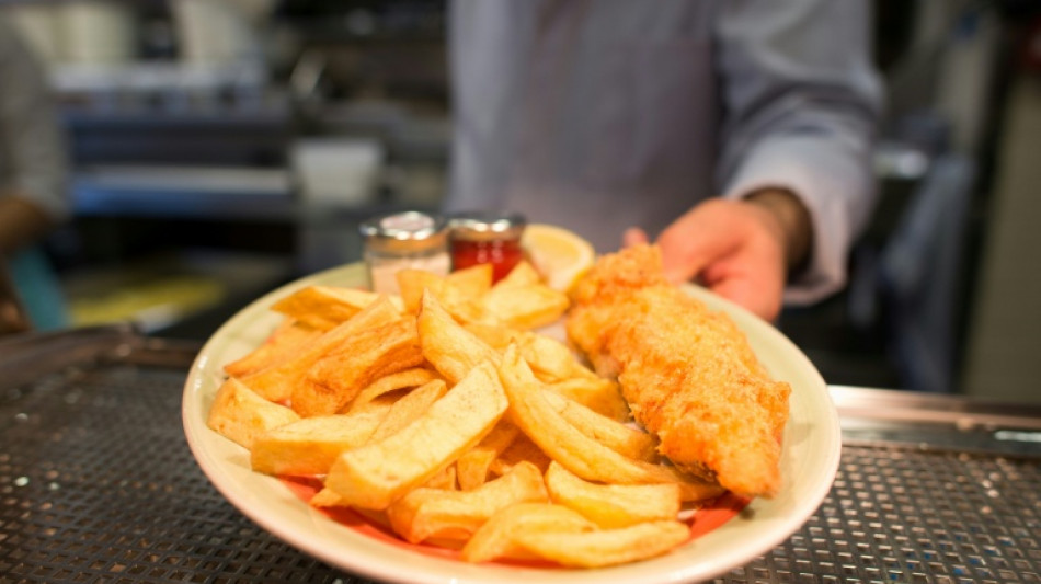 Le fish and chips, symbole britannique, fragilis&eacute; par la guerre