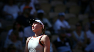 N&uacute;mero 2 do mundo Rybakina cai na segunda rodada em Roland Garros