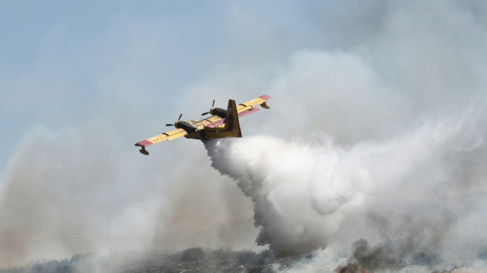Evakuierungen wegen neuem Brand n&ouml;rdlich von Athen