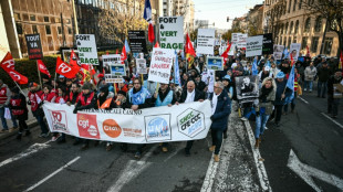 Plus de 2.000 personnes d&eacute;filent &agrave; Saint-Etienne pour d&eacute;fendre Casino