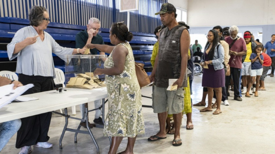 Nouvelle-Cal&eacute;donie: vote dans le calme pour des provinciales &agrave; hauts enjeux