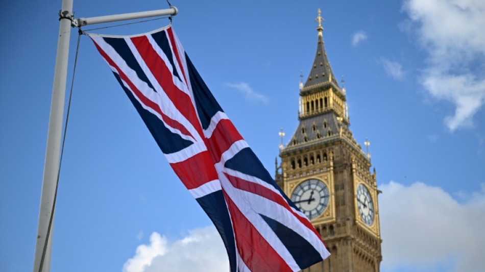 Apenas a mudan&ccedil;a de hor&aacute;rio para os ponteiros do Big Ben de Londres