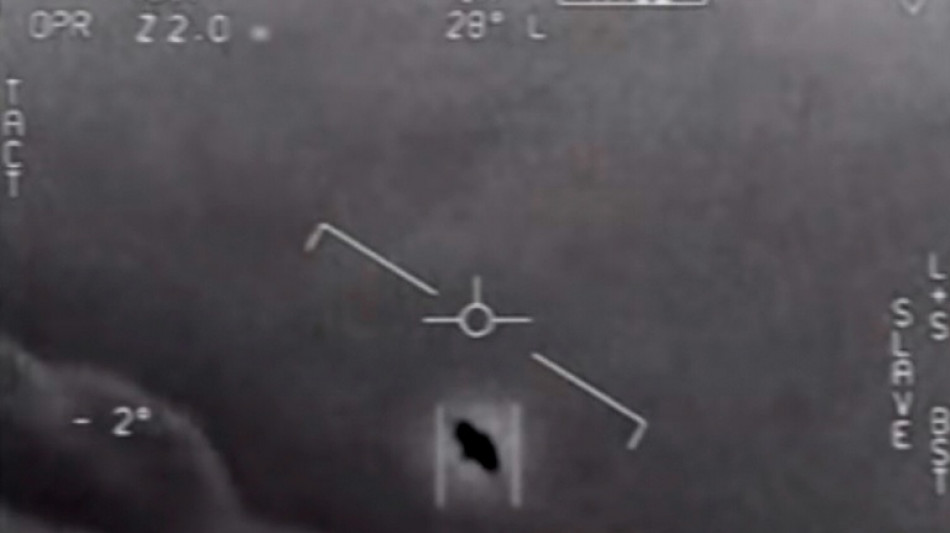 Soucoupes, orbes et disques volants: le Pentagone publie des documents sur les ovnis