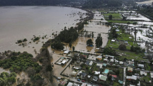 Inondations au Chili: deux morts et des milliers d'&eacute;vacu&eacute;s 