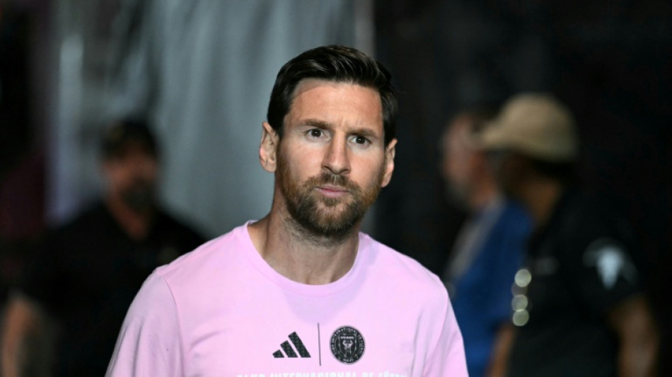 Foot: "J'esp&egrave;re qu'un jour je pourrai revenir", dit Messi apr&egrave;s une visite du Camp Nou