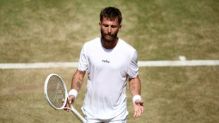 Moutet fined over x-rated Queen's Club rant