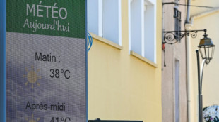 La canicule s'&eacute;tend, le vent attise les incendies