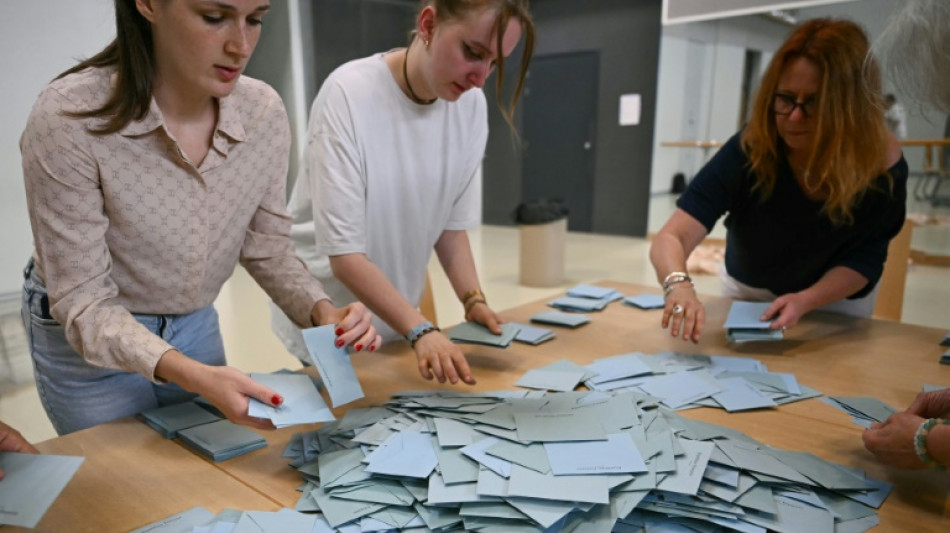 L&eacute;gislatives: la gauche sort en t&ecirc;te, vague RN limit&eacute;e, la France sans majorit&eacute; absolue