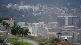 Curiosidade e d&uacute;vidas diante de sobrevoo de aeronaves militares dos EUA em Caracas
