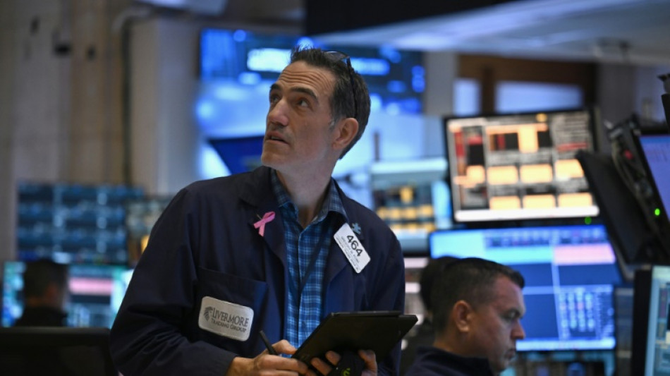 Wall Street ouvre en baisse apr&egrave;s une mauvaise surprise sur l'inflation