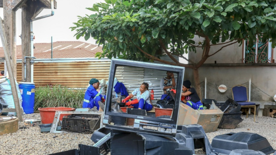 Cameroun: redonner vie aux d&eacute;chets &eacute;lectroniques