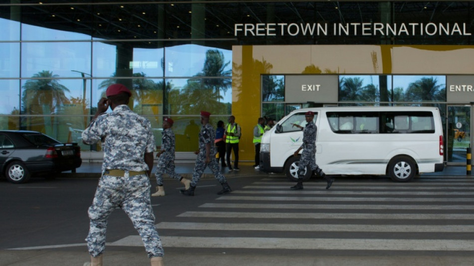 Comment Washington use de menaces et de dollars pour expulser ses migrants en Afrique