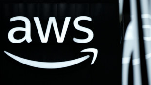 Amazon monte encore en r&eacute;gime sur le "cloud", c&ocirc;t&eacute; revenus comme d&eacute;penses, le march&eacute; enthousiaste