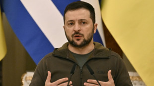 Selenskyj berichtet von "Gr&auml;ueltaten" russischer Soldaten in Region Cherson