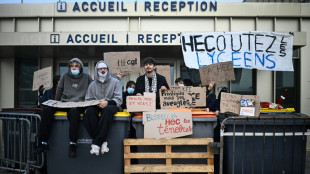'Estamos sufocando': Protestos contra o custo de vida abalam a Fran&ccedil;a